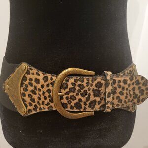 Leopard print belt with elastic